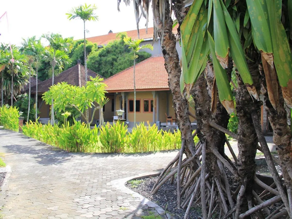 ** Casa de hóspedes Suji Bungalow Kuta Lombok Indonésia