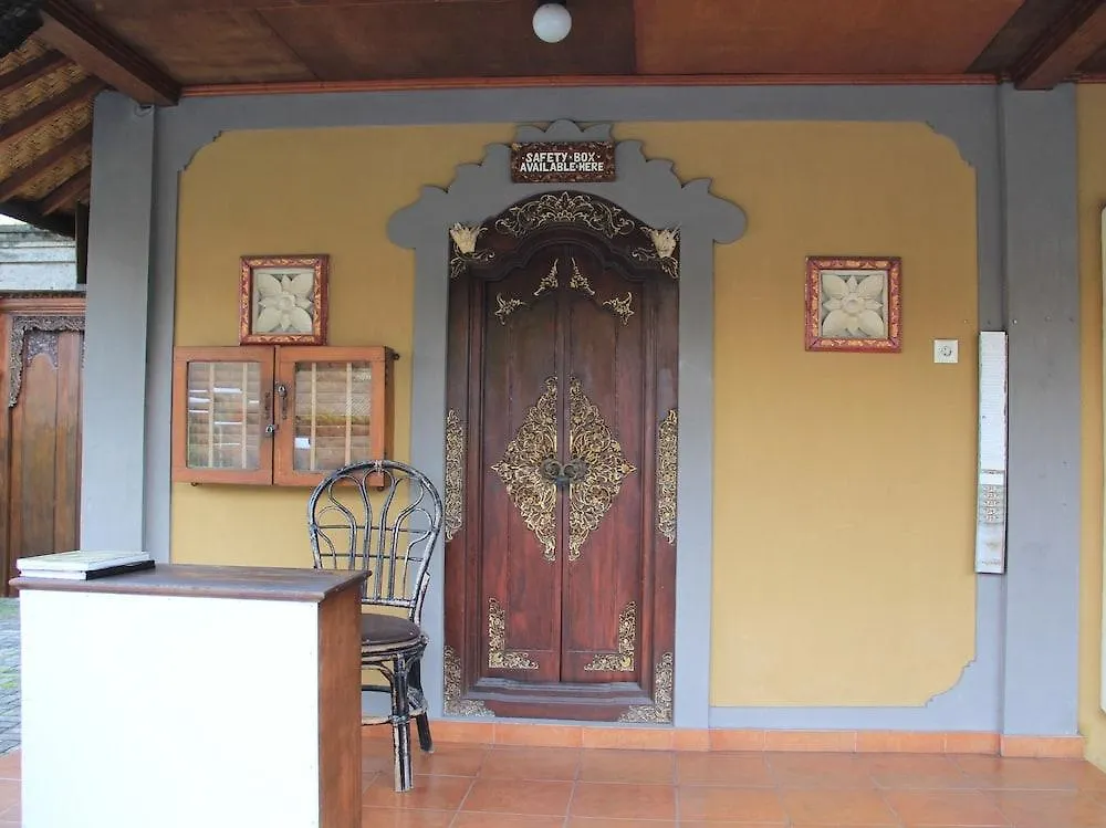 Suji Bungalow Kuta  Guest house