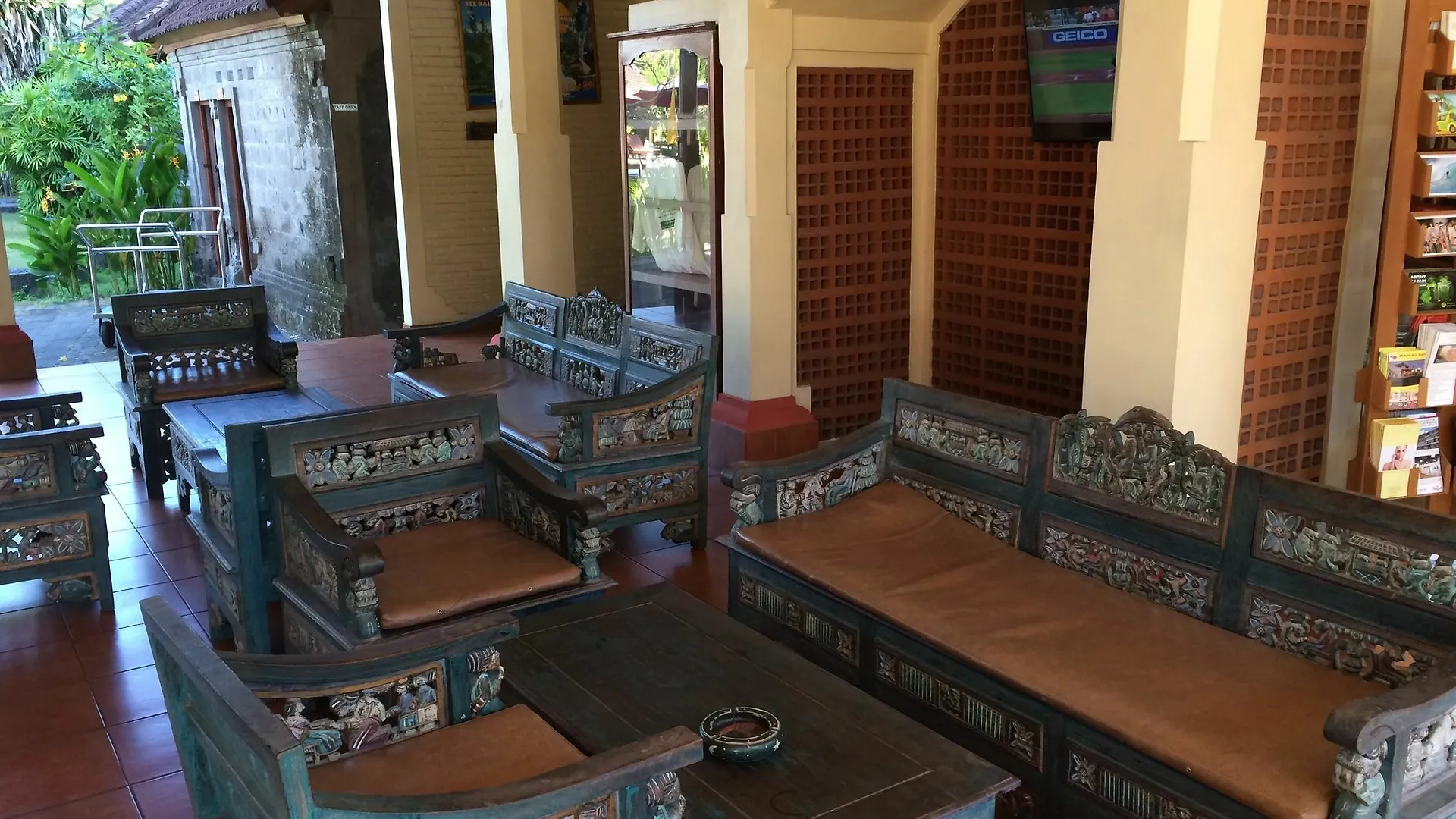 Suji Bungalow Kuta  Kuta (Bali)
