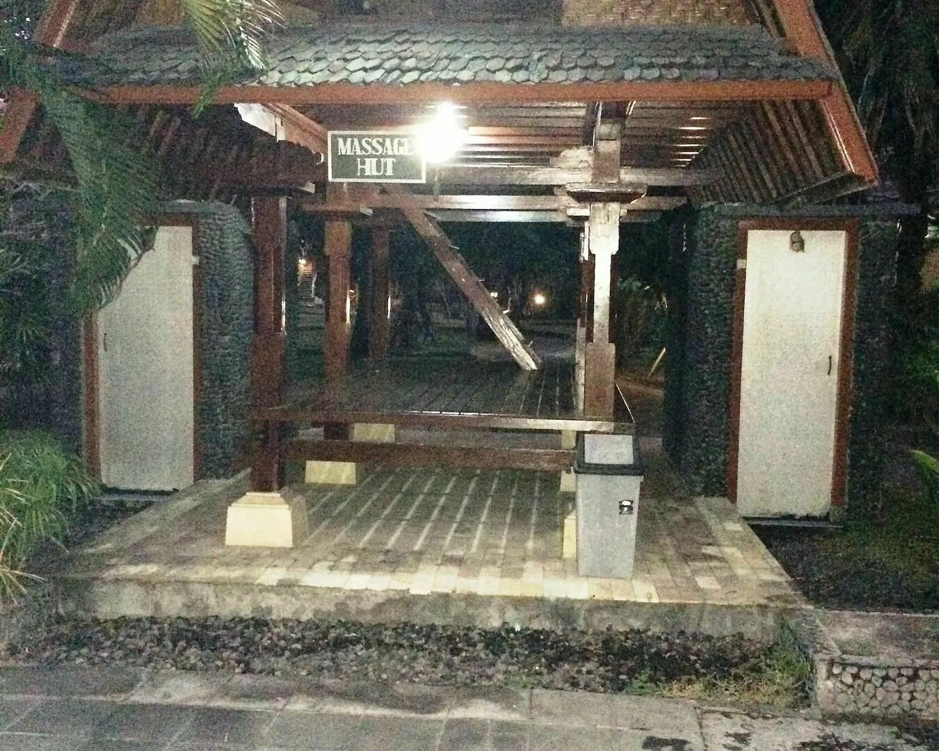 Suji Bungalow Kuta  Indonesia
