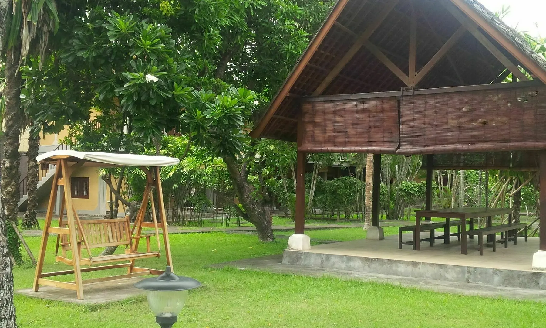 Suji Bungalow Kuta  Kuta (Bali)