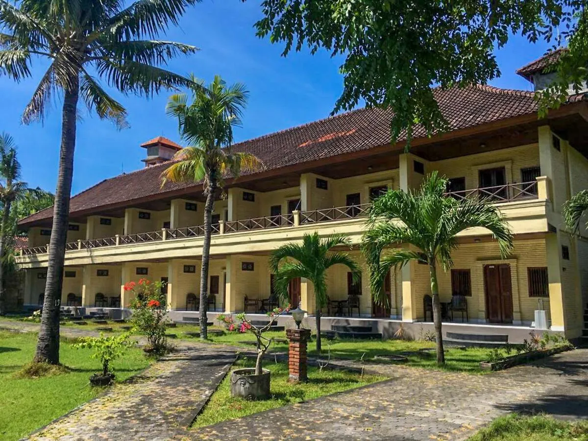 Suji Bungalow Kuta Lombok 2*,