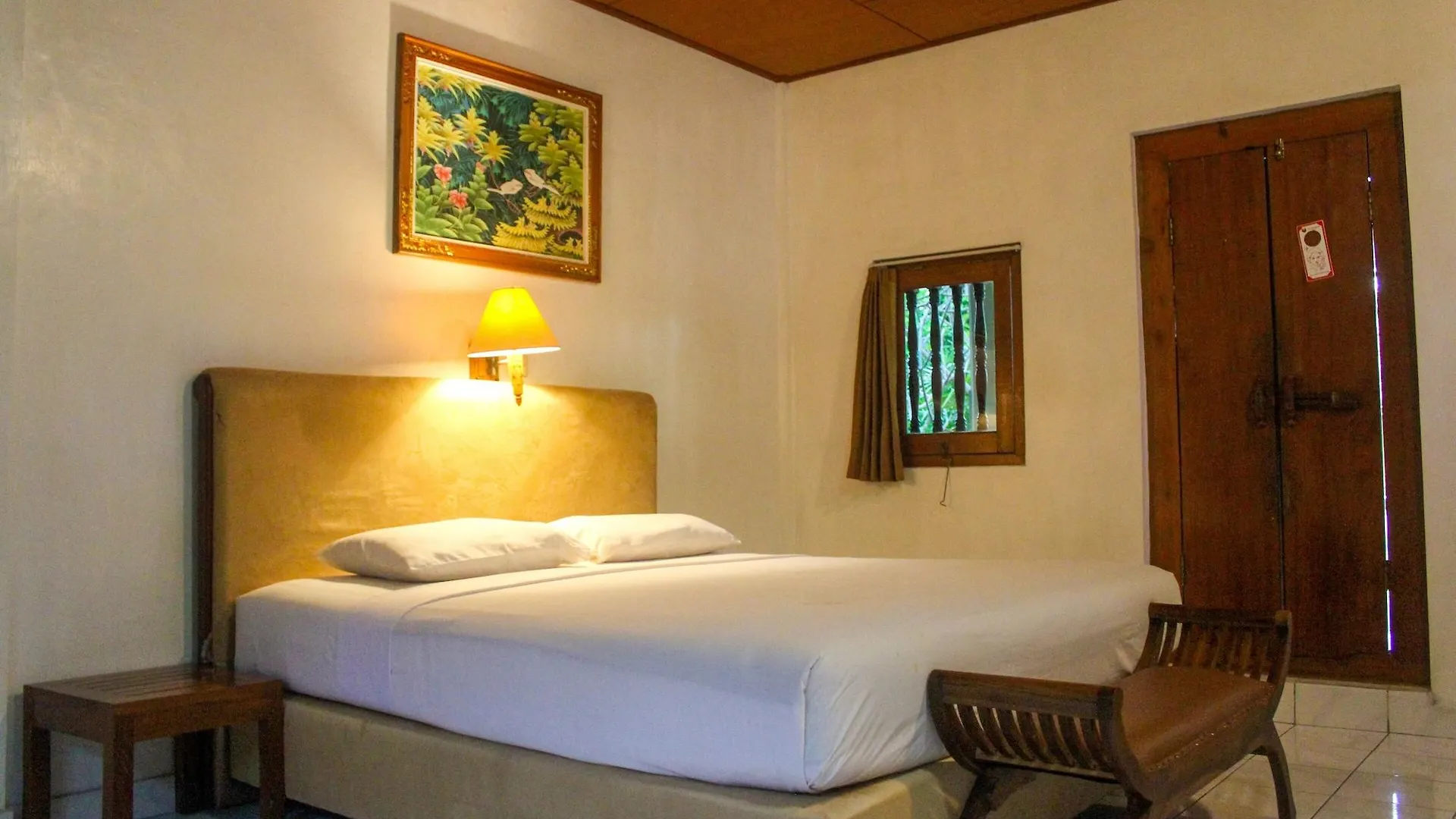 Suji Bungalow Kuta Lombok Maison d'hôtes