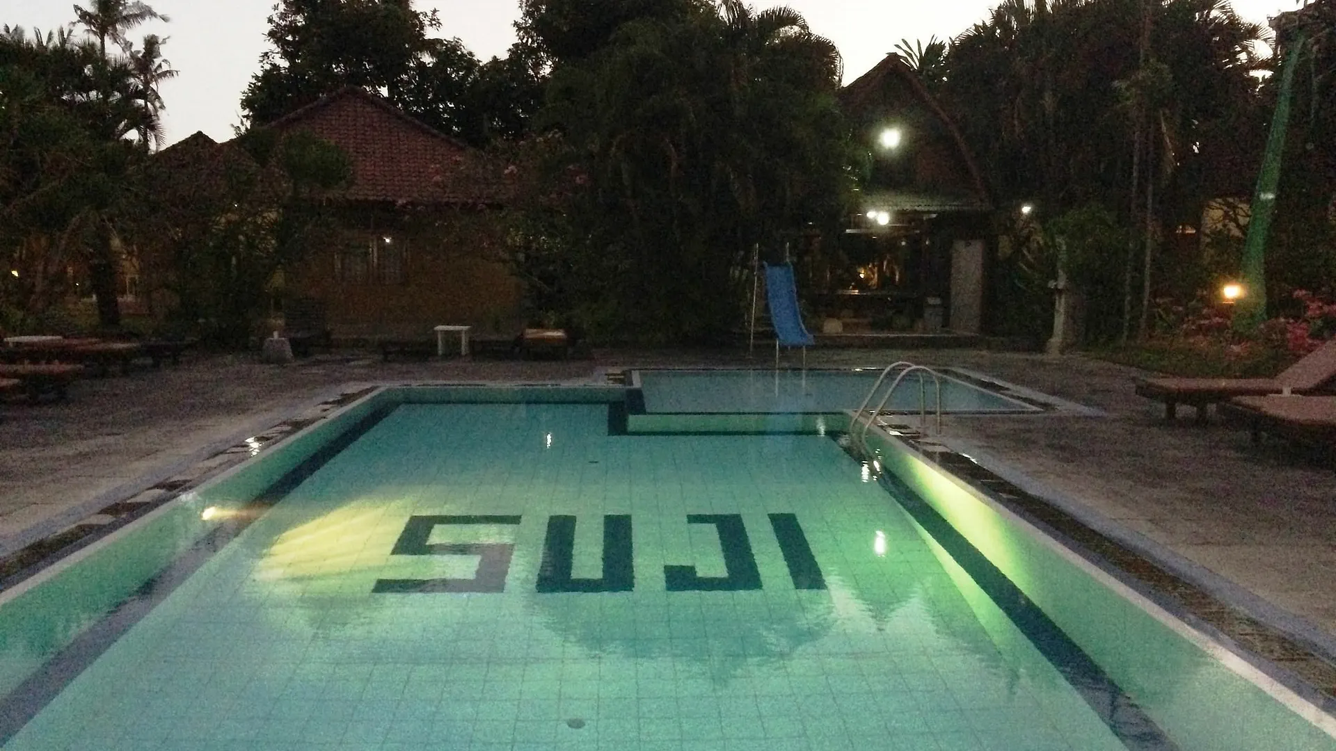 Suji Bungalow Kuta Lombok 2*,  Indonésie